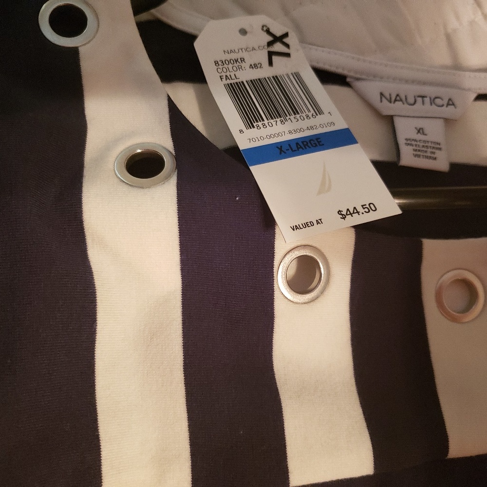 Nautica Sleeveles Top